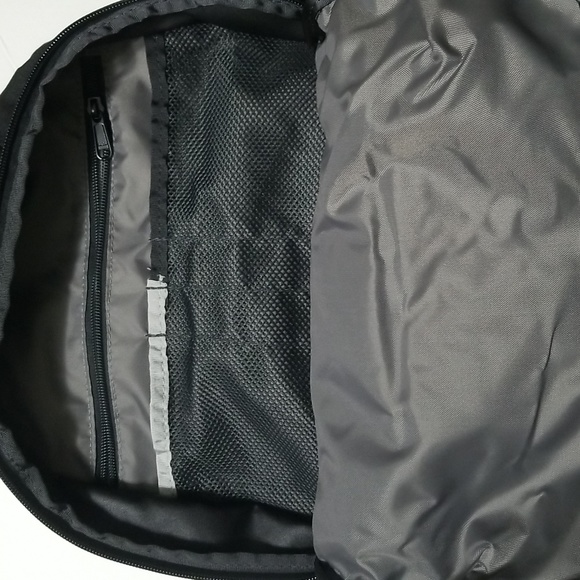 NEW! The North Face Dyno Backpack NWT - Picture 11 of 12